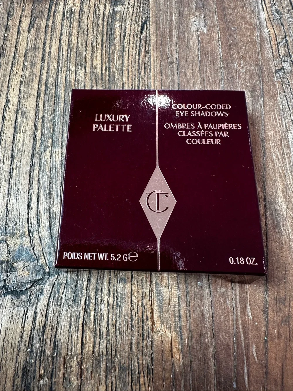 Charlotte Tilbury Luxury Palette - gray eyeshadow